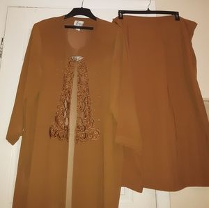 XLand Dolce 3 Piece Gold Suit Set